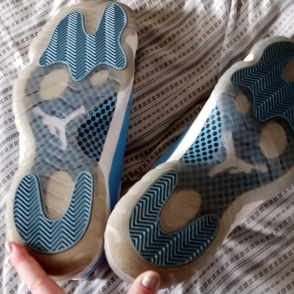 Jordan 11 lows in carolina blue - Picture 10 of 12